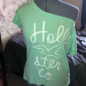 🧚🏽‍♀️Sea foam green Hollister Co T-shirt🧚🏾‍♀️